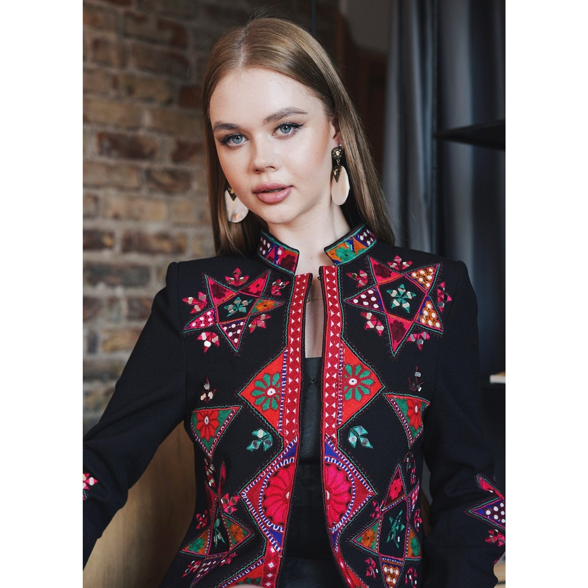 Laman Colorful Embroidery Short Blazer| Black Crepe Women's Coat 3
