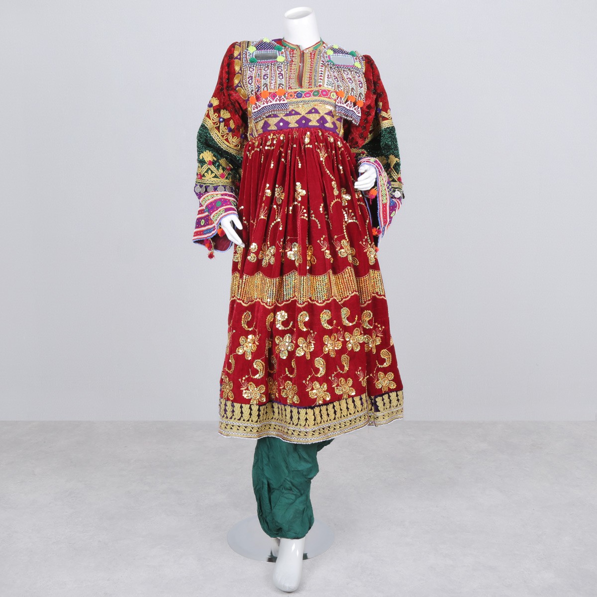 Red Pleated Kochi Design Bridal Wear| Cherma Embroidered Party Wear 2