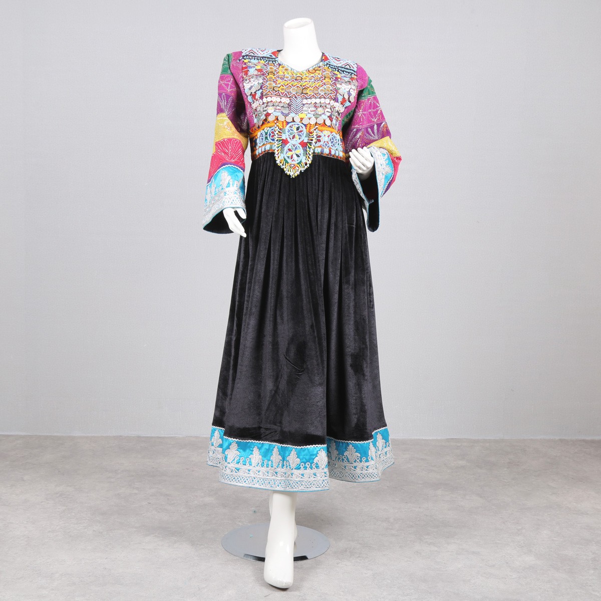 Black Velvet Sunray Pleated Maxi | Gande Afghani 1