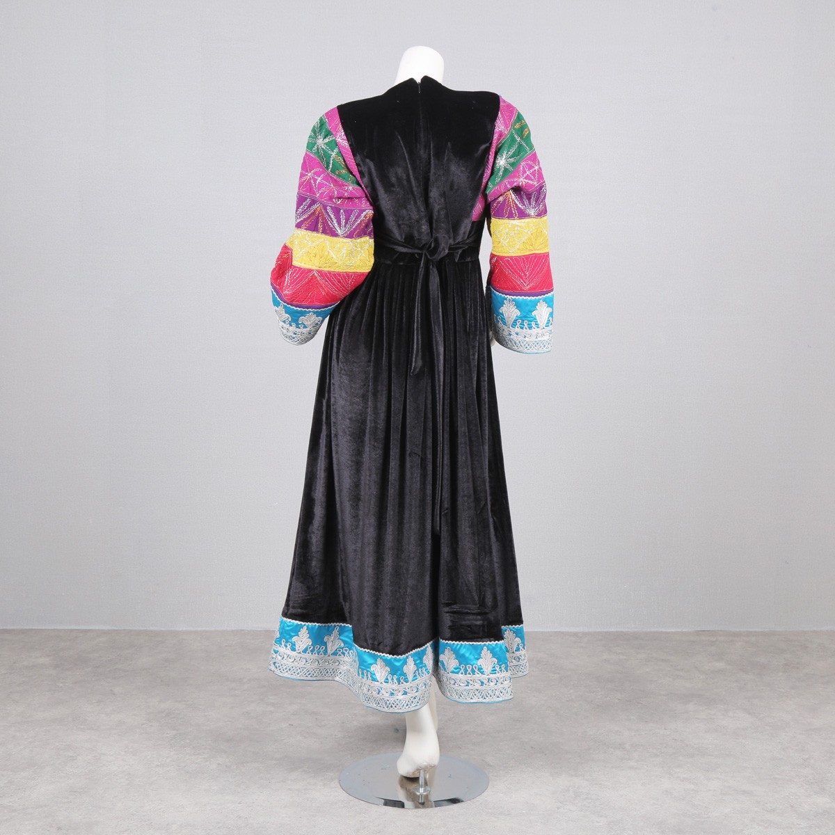 Black Velvet Sunray Pleated Maxi | Gande Afghani 4