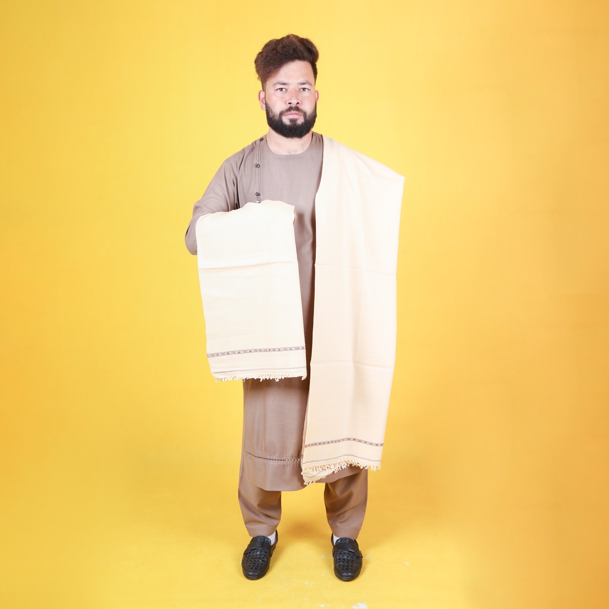 Cream Woolen Men's Pato | Men's Winter Shawl 1