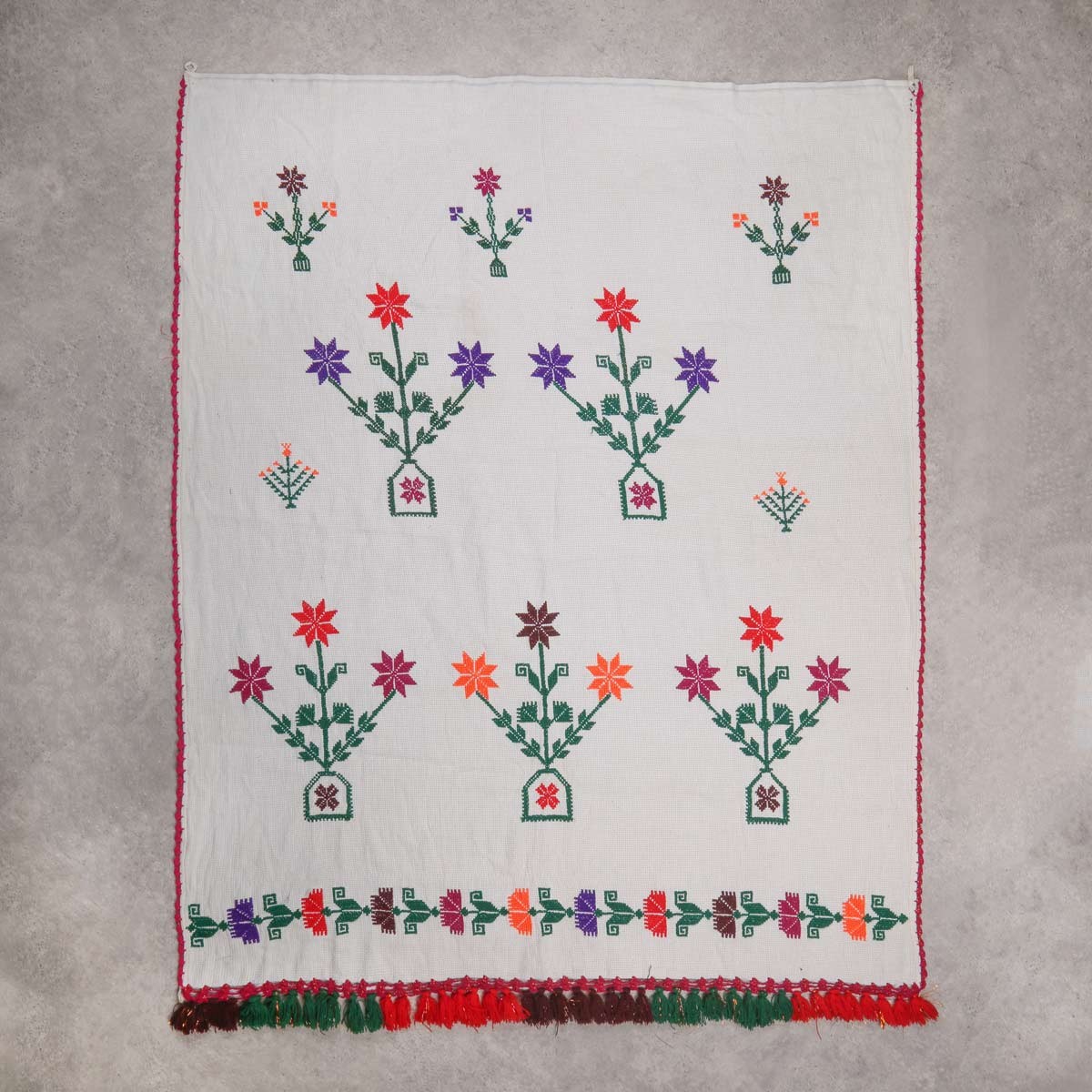 White Flower Stitch Table Cloth | Hand Stitch Table Cloth 1