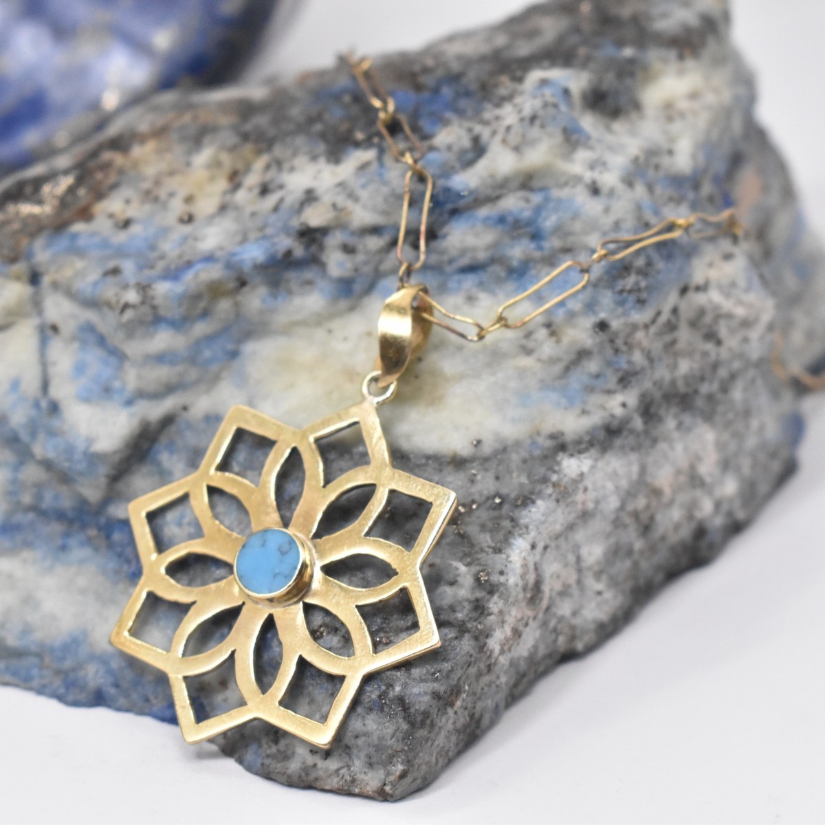 Munar Jam 2d Pendant 1