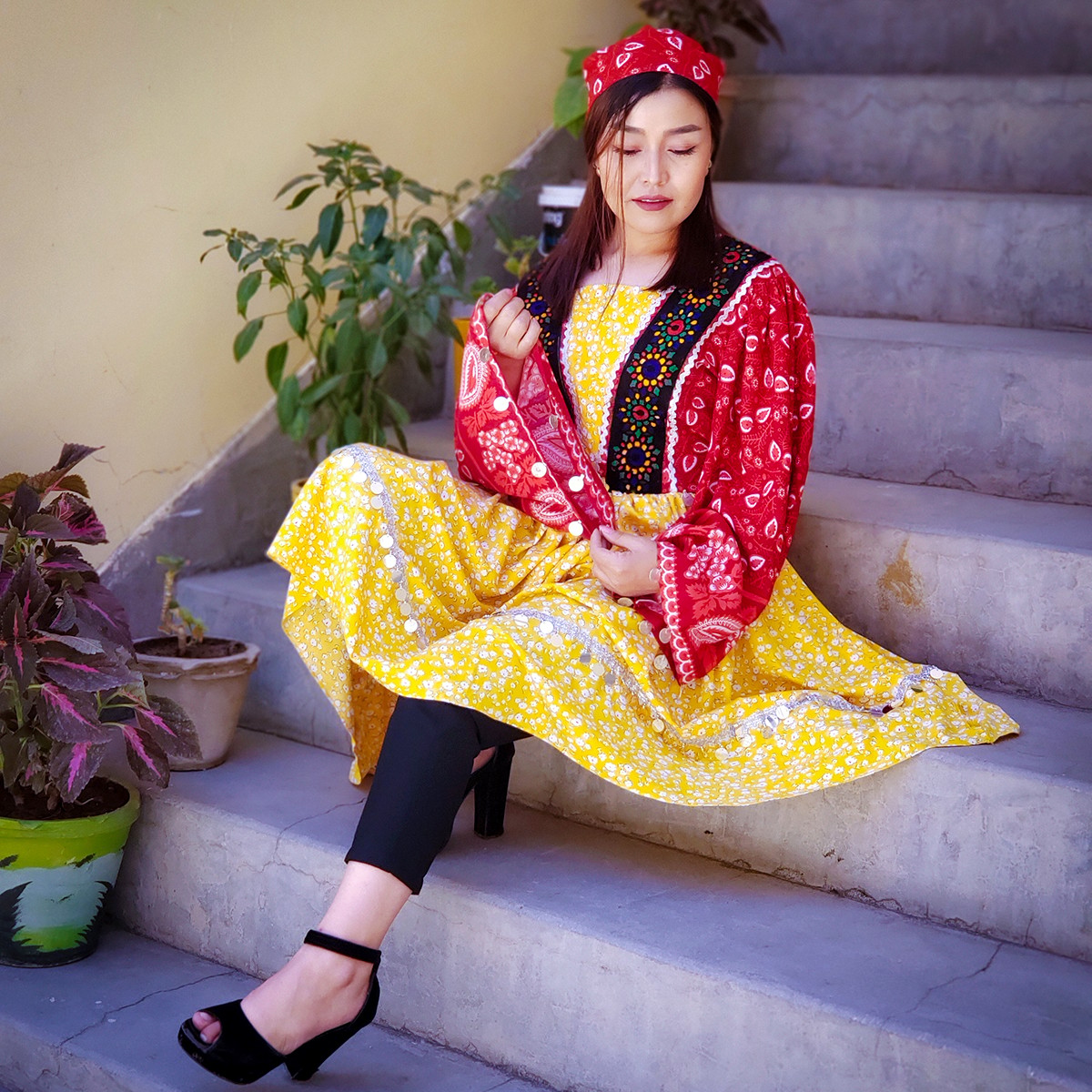 Yellow Golnegar Hazaragi Dress Cotton Balloon Sleeves Pleated Frock 4