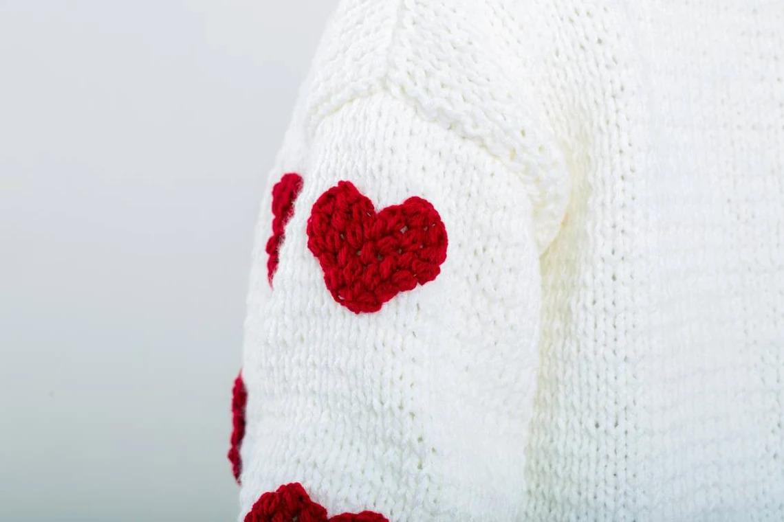 White heart cardigan, embroidery love sweater 5