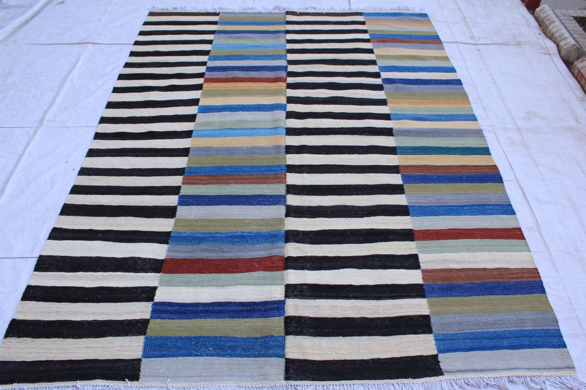 Beautiful Design Handmade Chobrang Natural Color Kilim 1