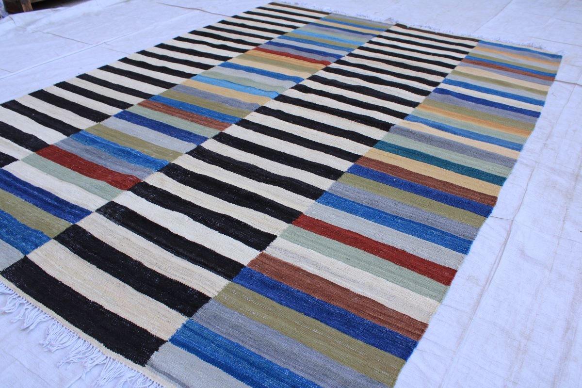 Beautiful Design Handmade Chobrang Natural Color Kilim 2