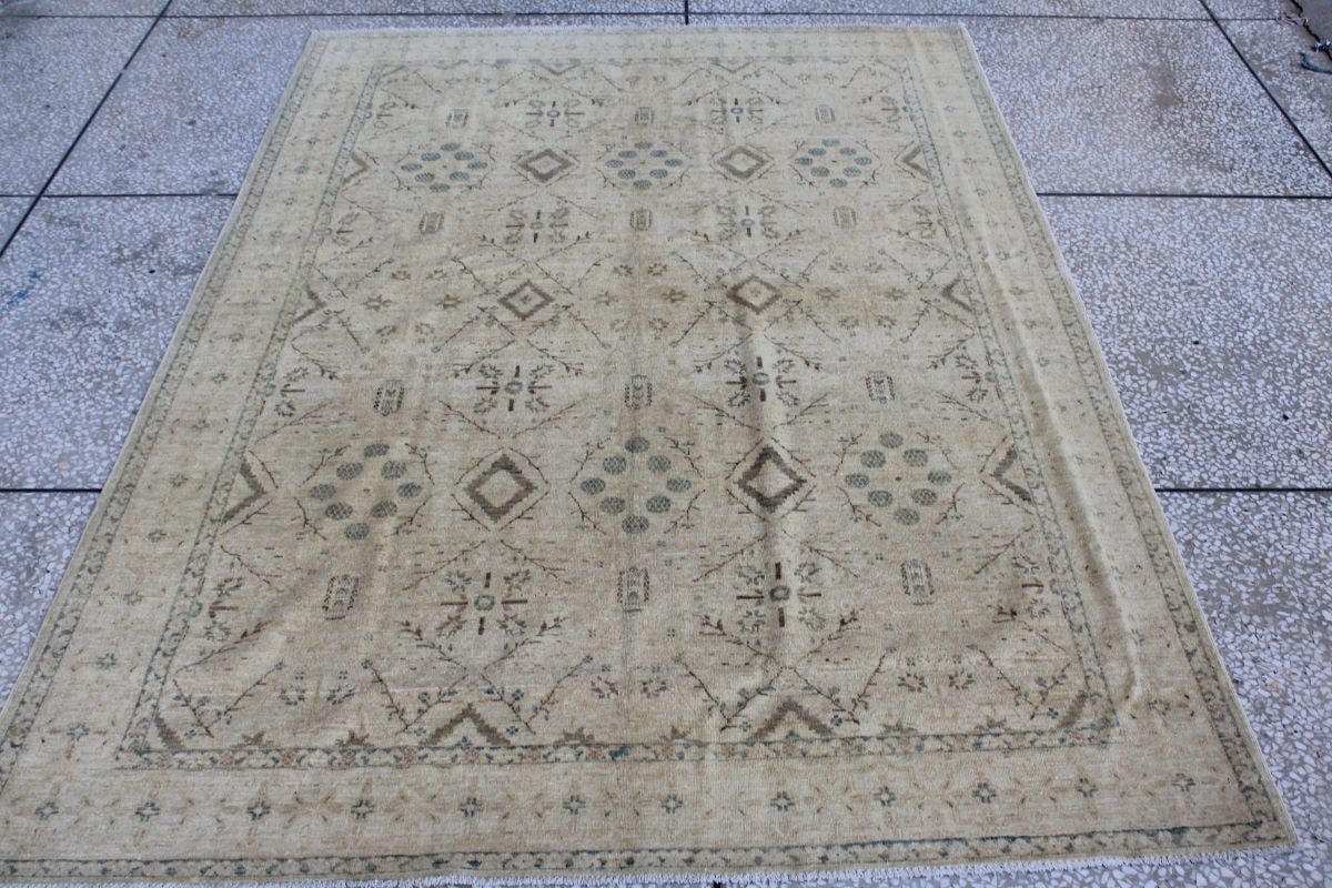 Stunning Antique White Chobi Rug  1