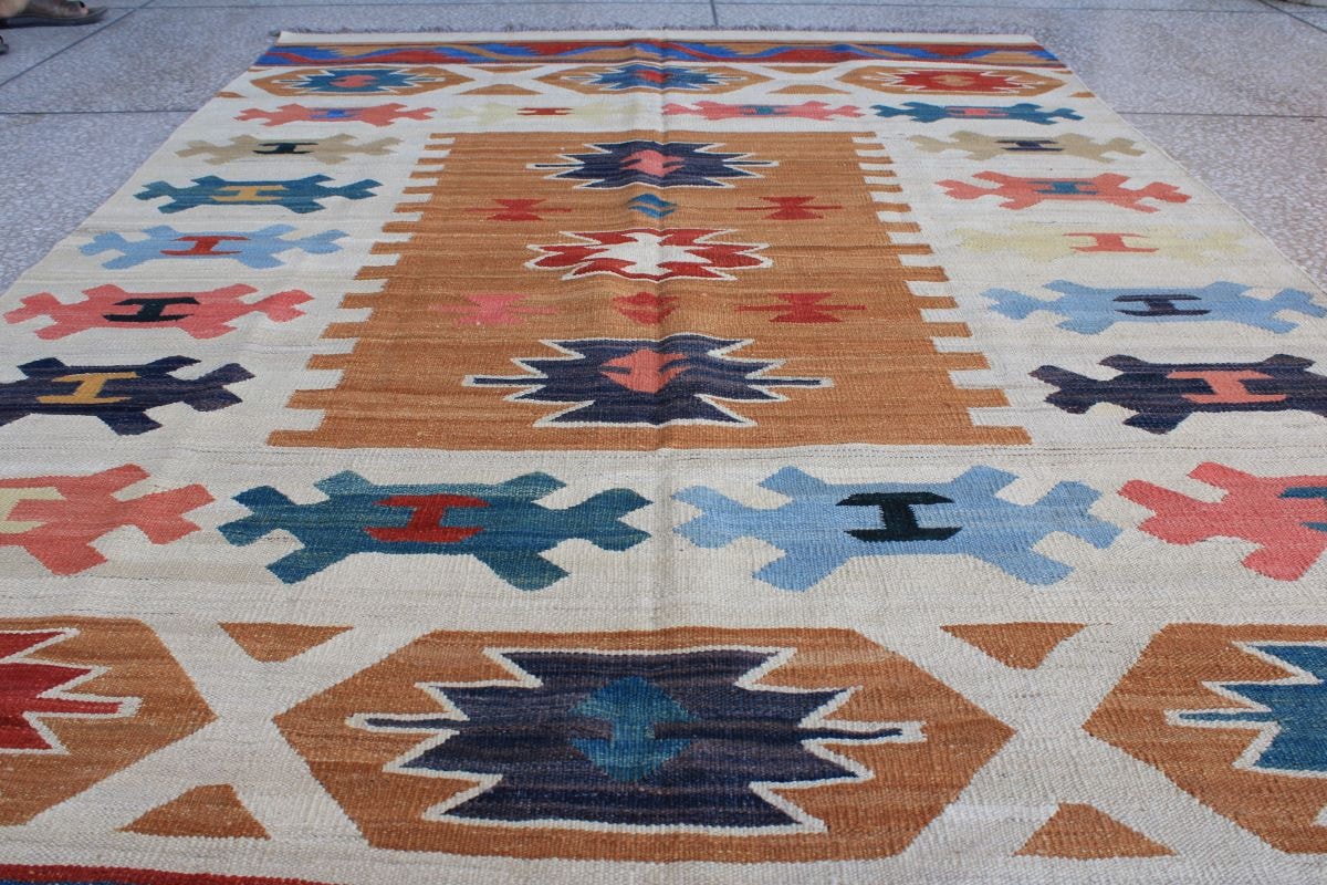 Flower Print Hand Knotted Kilim Rug 6
