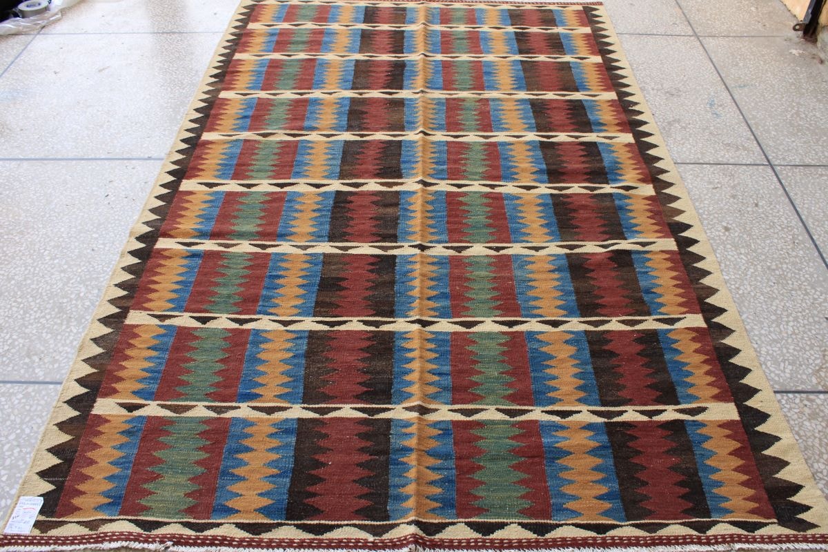Stunning Handmade Chobrang Kilim 1