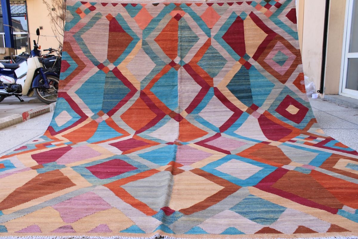Beautiful Design Chobrang Kilim with nice colors 4