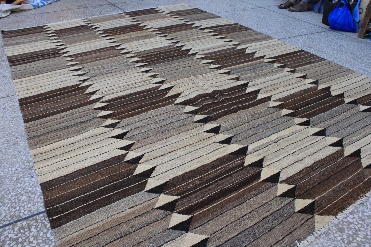 Stunning Natural Sheep Wool Handmade Kilim 3