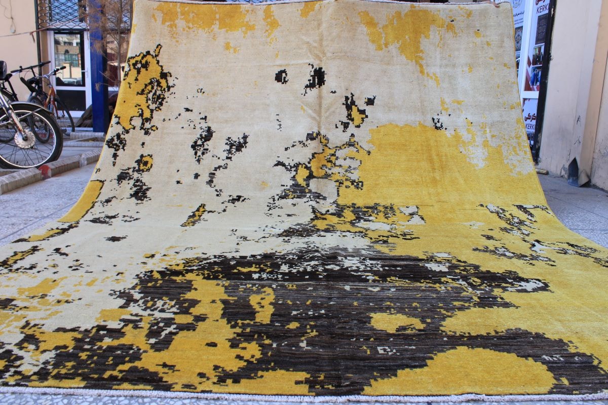 Yellowish Stunning Modern Design Chobrang Carpet 7