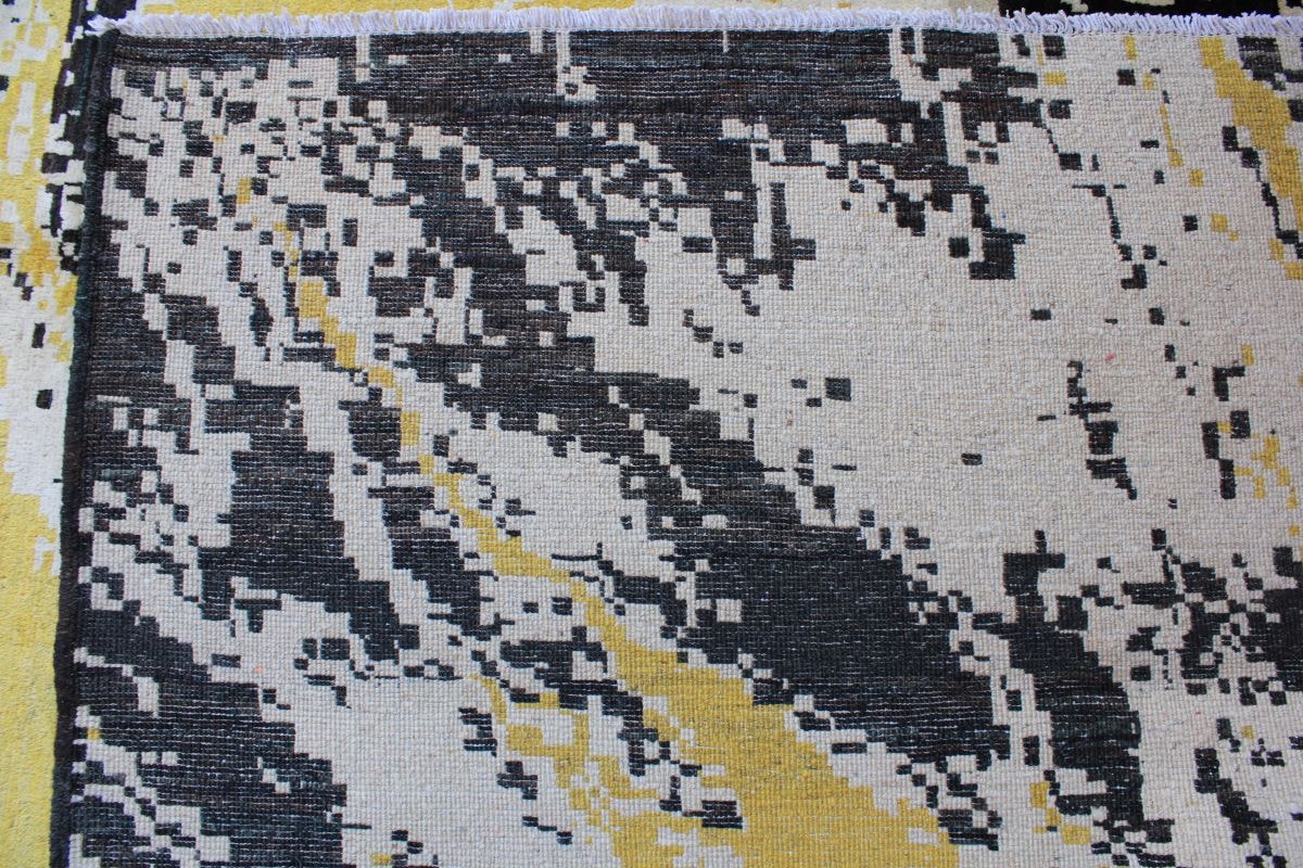 Black Yellow carpet 4