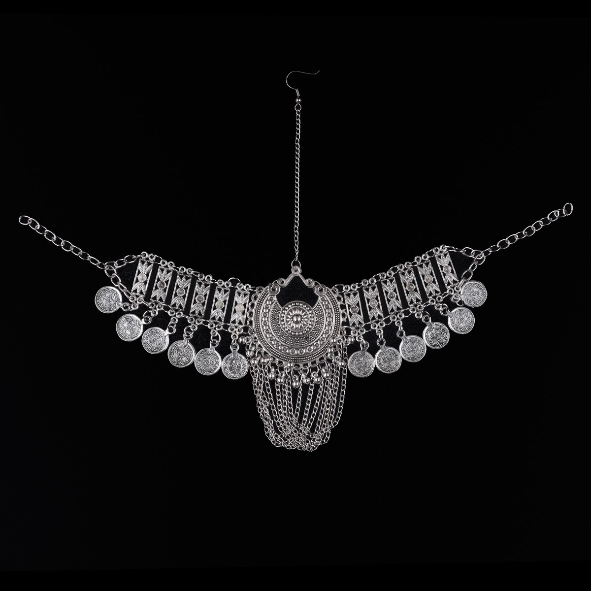 Traditional Bridal jewelry Set ient | Choker Necklace, EarringsHeadpiece & Set 2