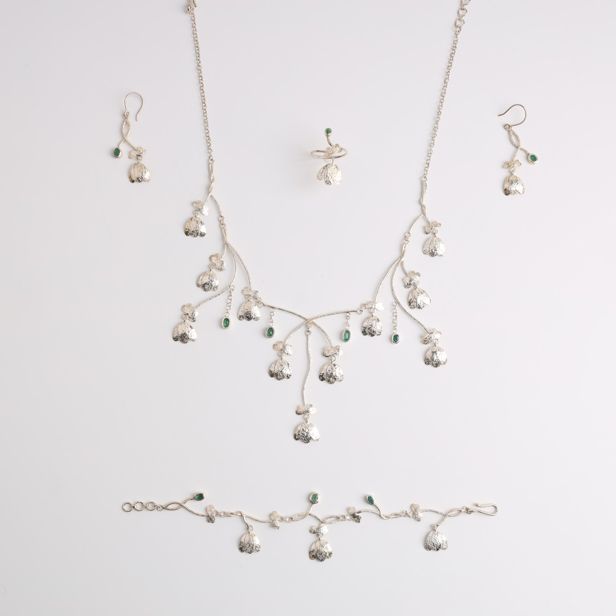 Handmade Silver Floral Jewelry Set with Green Gemstones 8