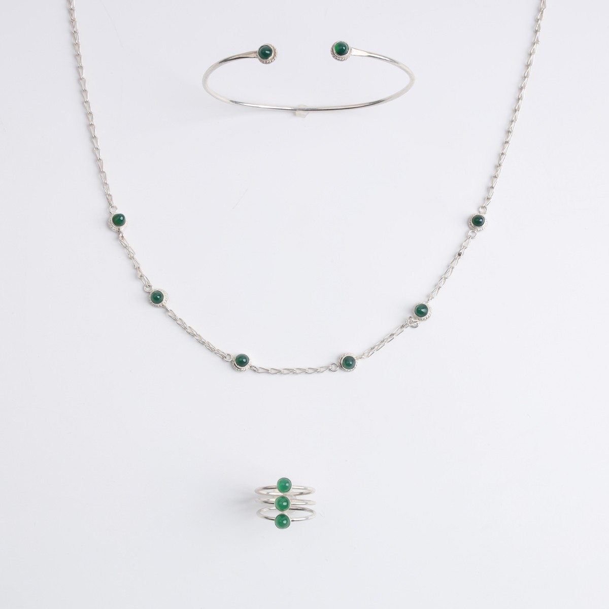 Silver Jewelry Set with Green Agate Stones 1