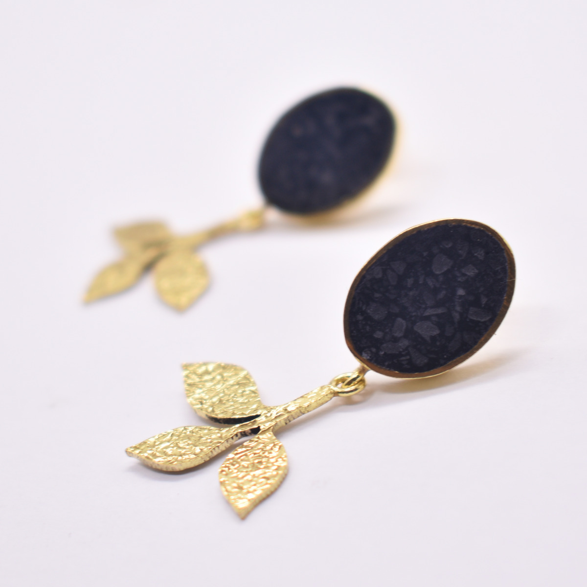 Bargh design, earring 1