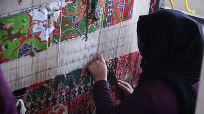 Negar-e-Zarin Carpets and Rugs 4
