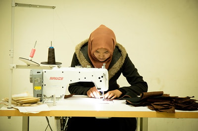 Lora Bright 11