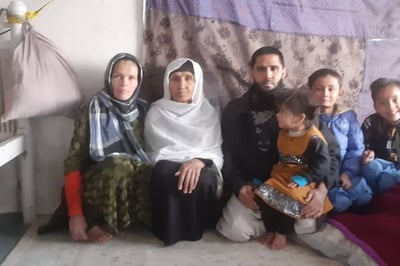 Support the family and the sick woman