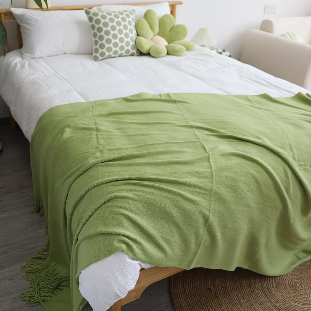 SOGA Green Acrylic Knit Throw Blanket