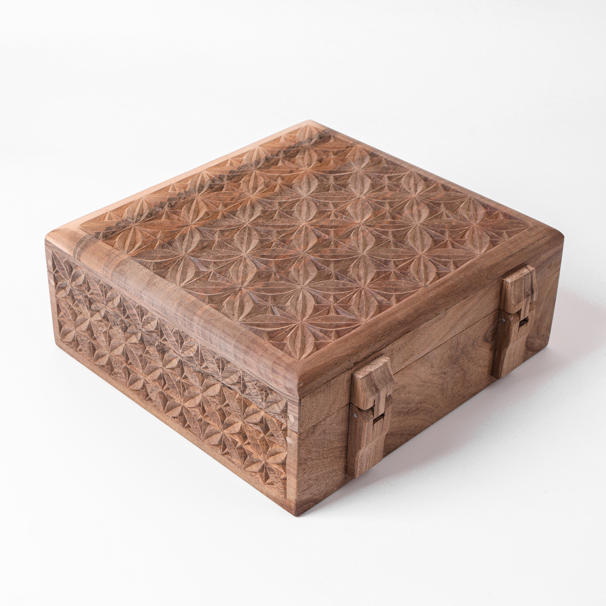 Tea box | walnut wood| Hand Carved