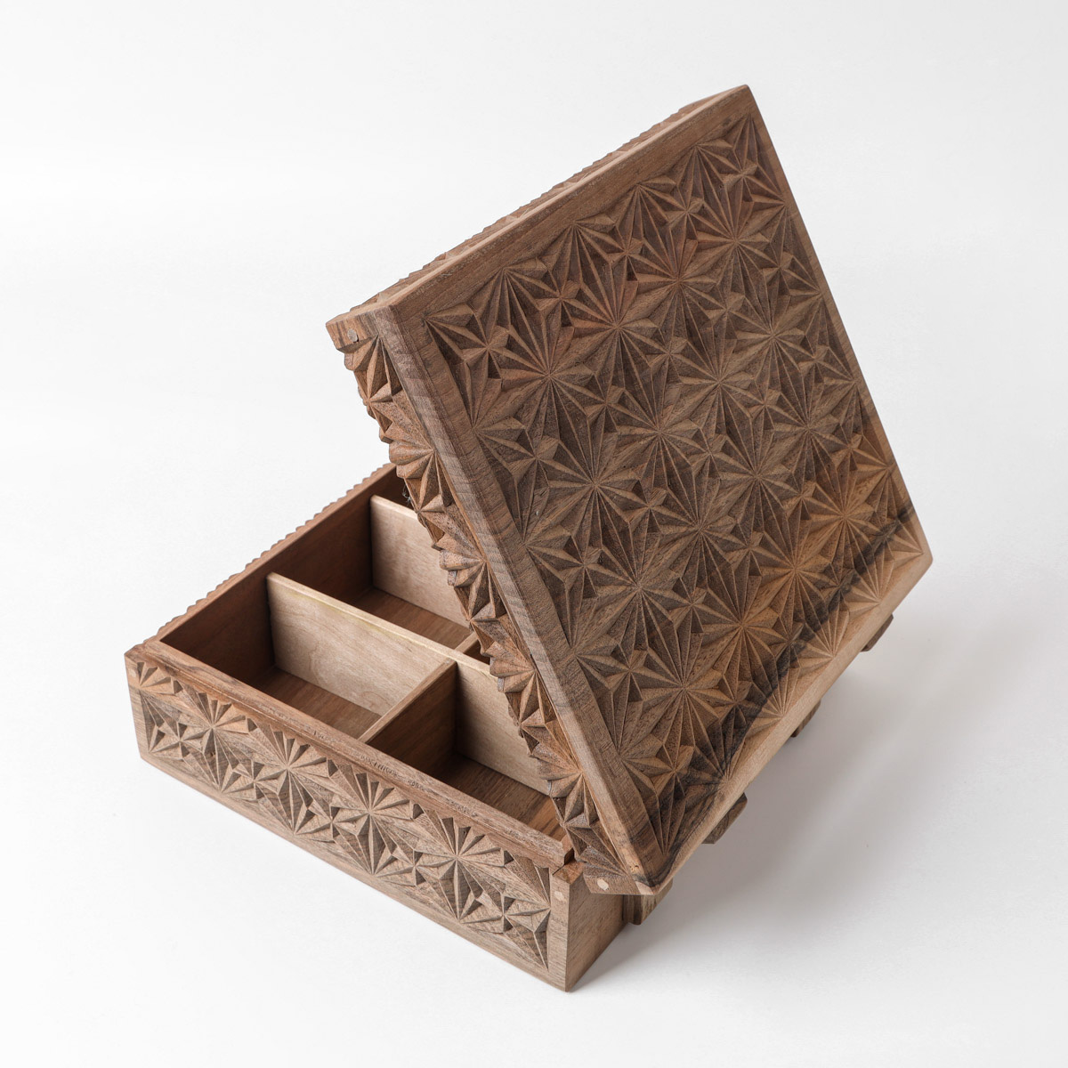 Tea box |walnut wood Art