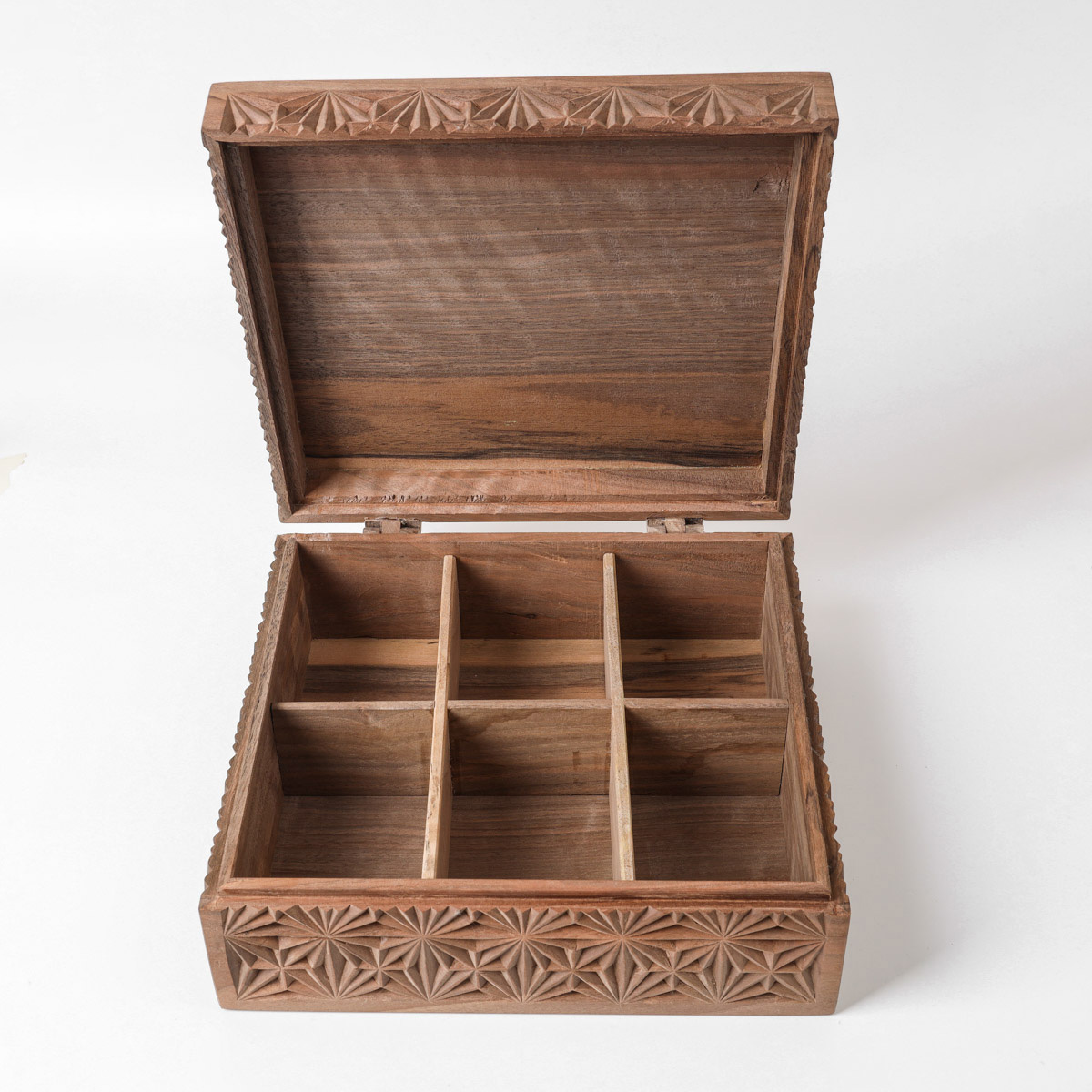 Tea box |walnut wood Art