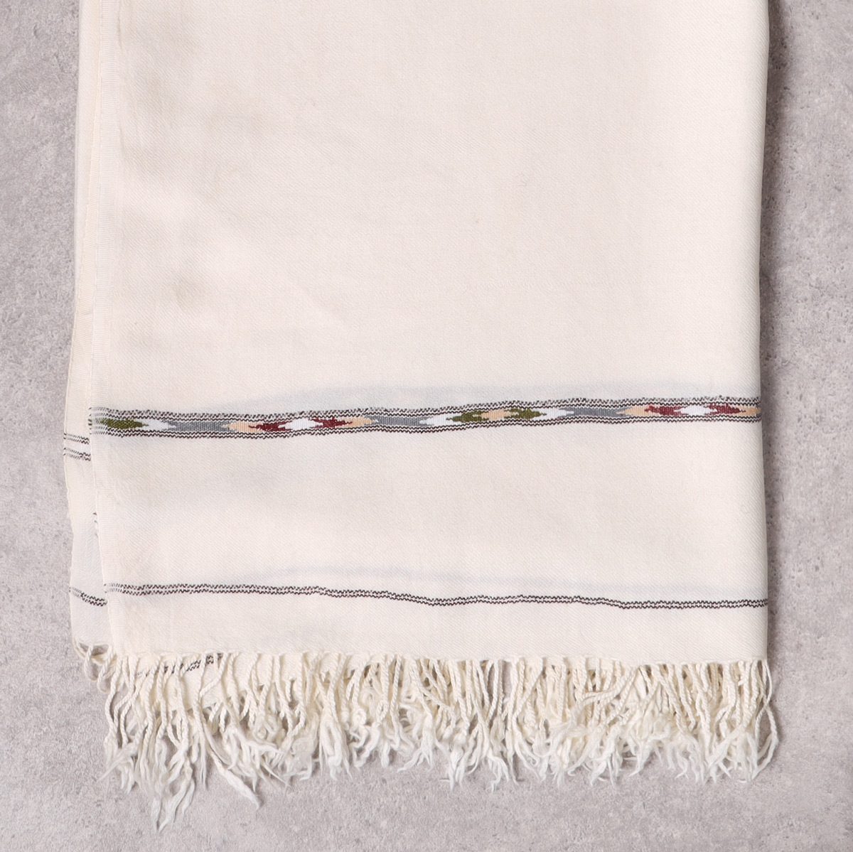 Men’s Handcrafted Pato | Soft Wool Patu for Elegant Winter Wear