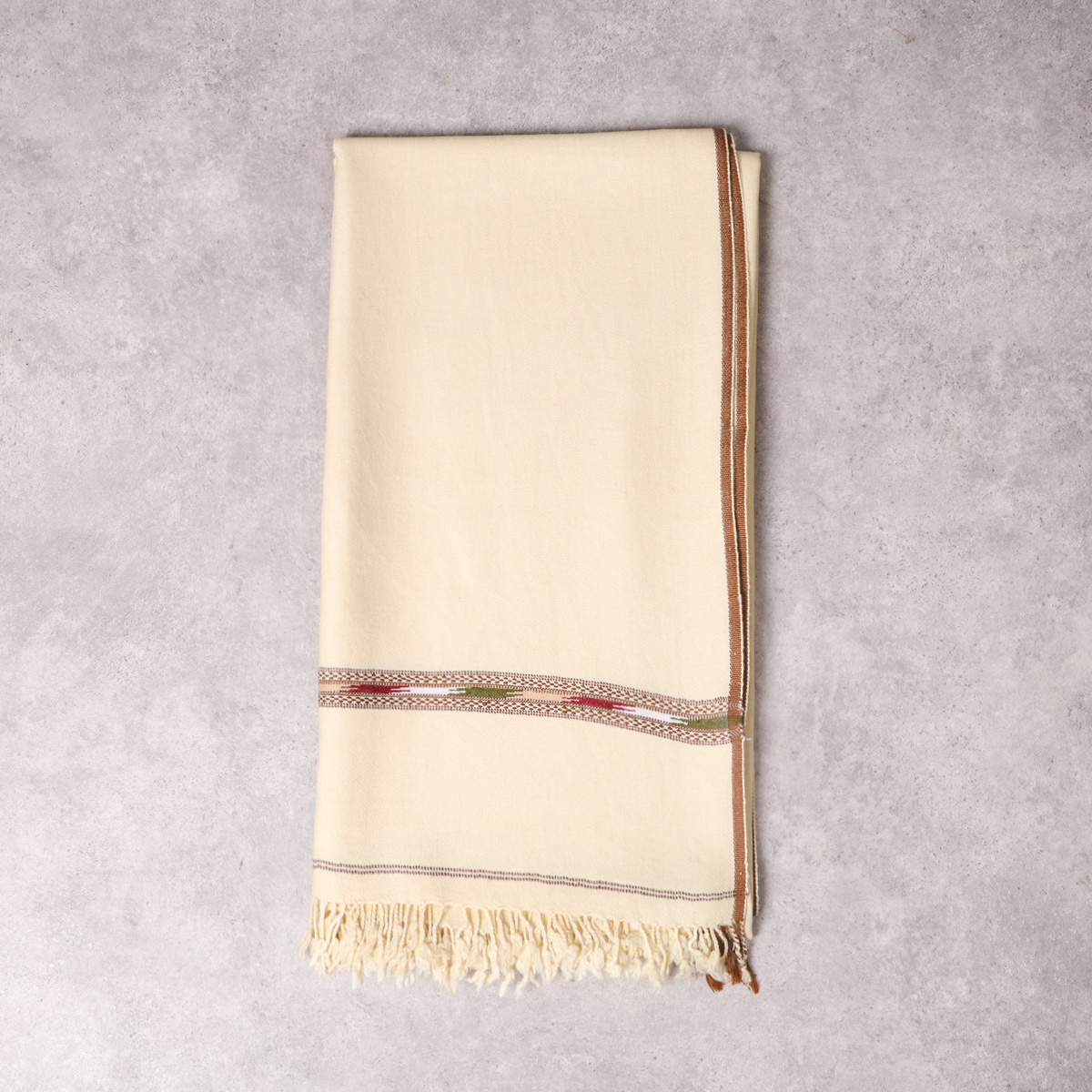 The Classic Men’s Pato | Handcrafted Wool Patu for Timeless Winter Style