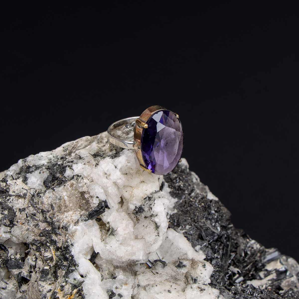 Purple Amethyst Oval Cut Ring | 925 Silver Halo Ring 