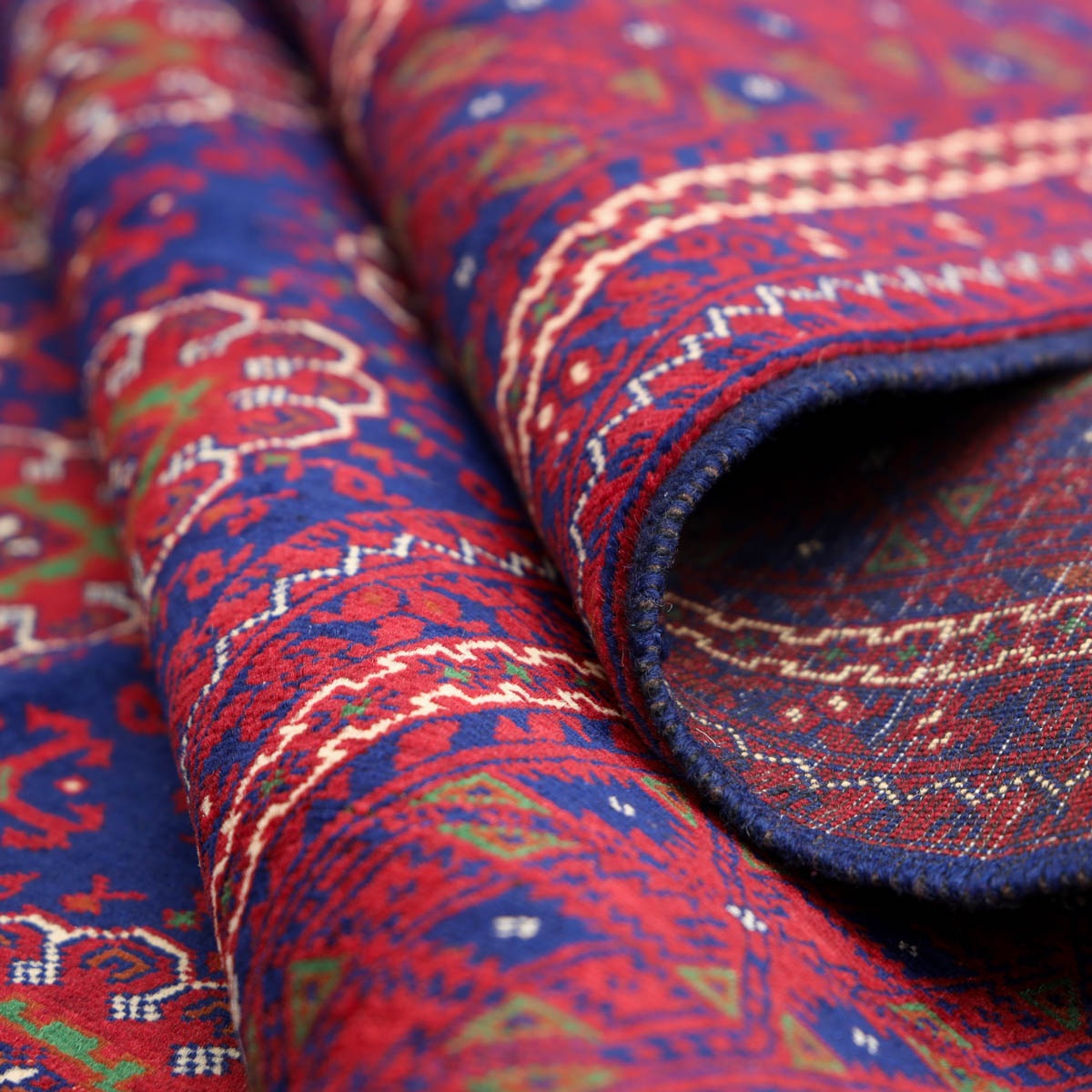 Patnoosgul Carpet 11'8 x 7'9(ft)