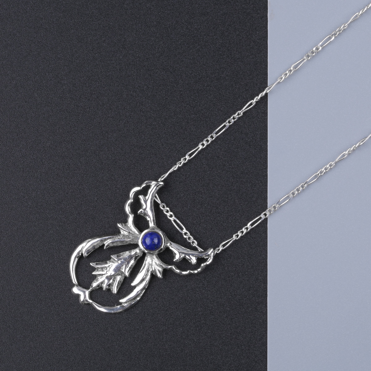 Floral Cut Pendant | Silver Lapis Necklace 