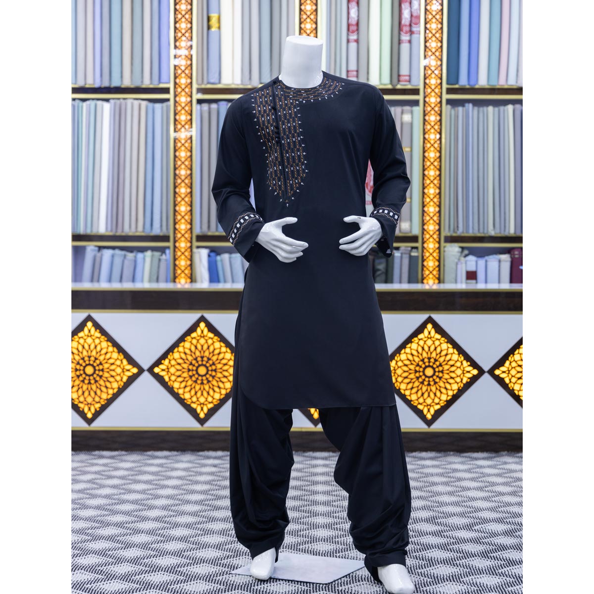 Afghani Men’s Traditional Clothes – Pehrahan Tunban Set