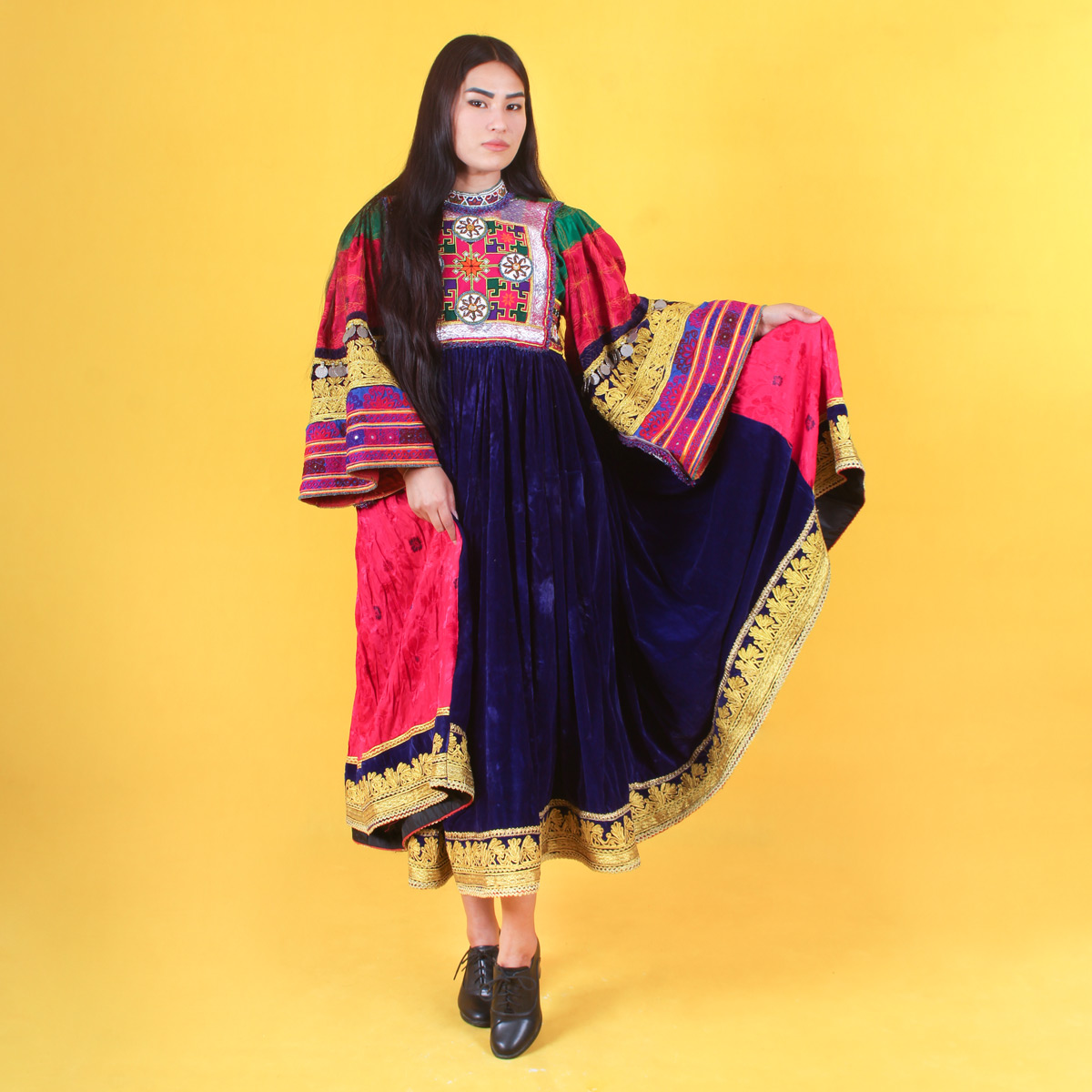 Women's Afghan Wedding Clothes | Purple Velvet Handmade Gande Afghani