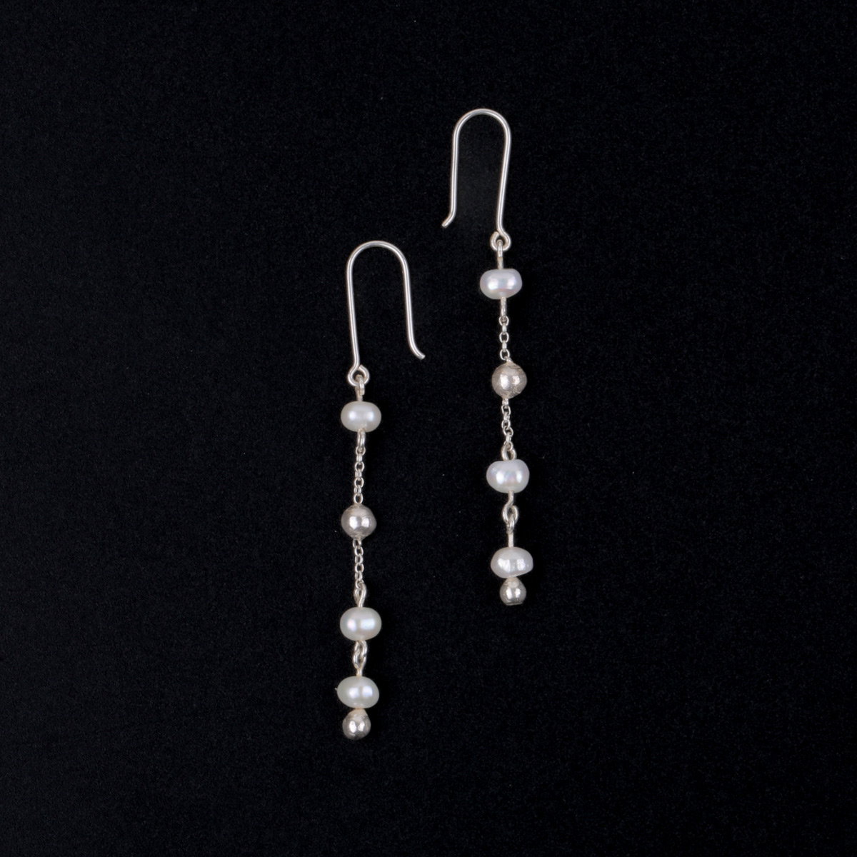 White Pearl Jewelry Set | Beaded Necklace & Earrings
