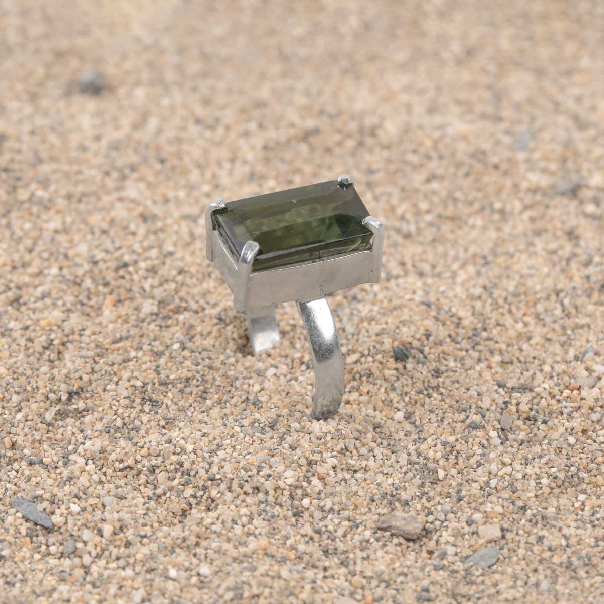 Dark Green Beroj Flat Ring| Rectangular Silver Women's Ring