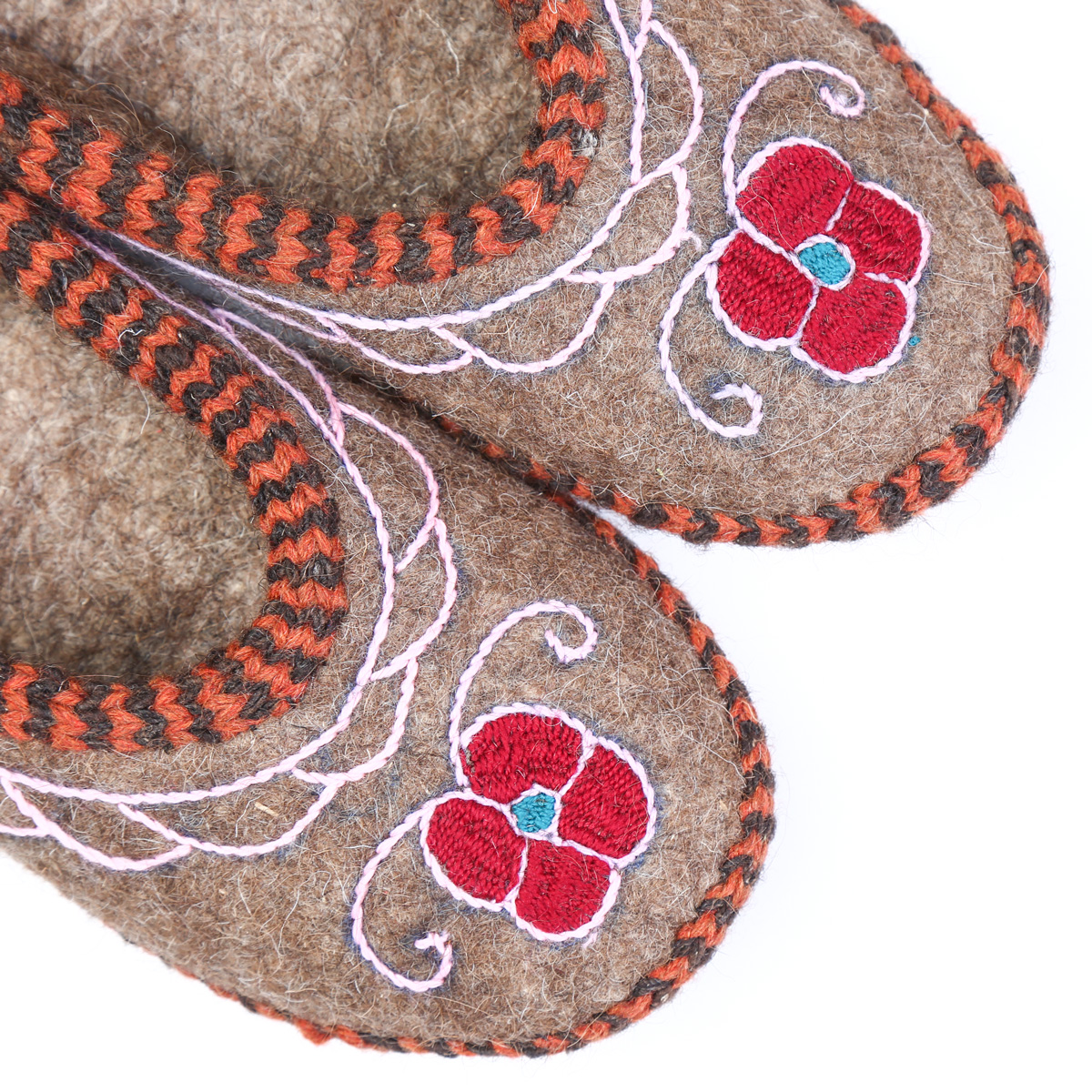 Hand-Woven Shoe Pairs With Brown Borders | Barak Shoes