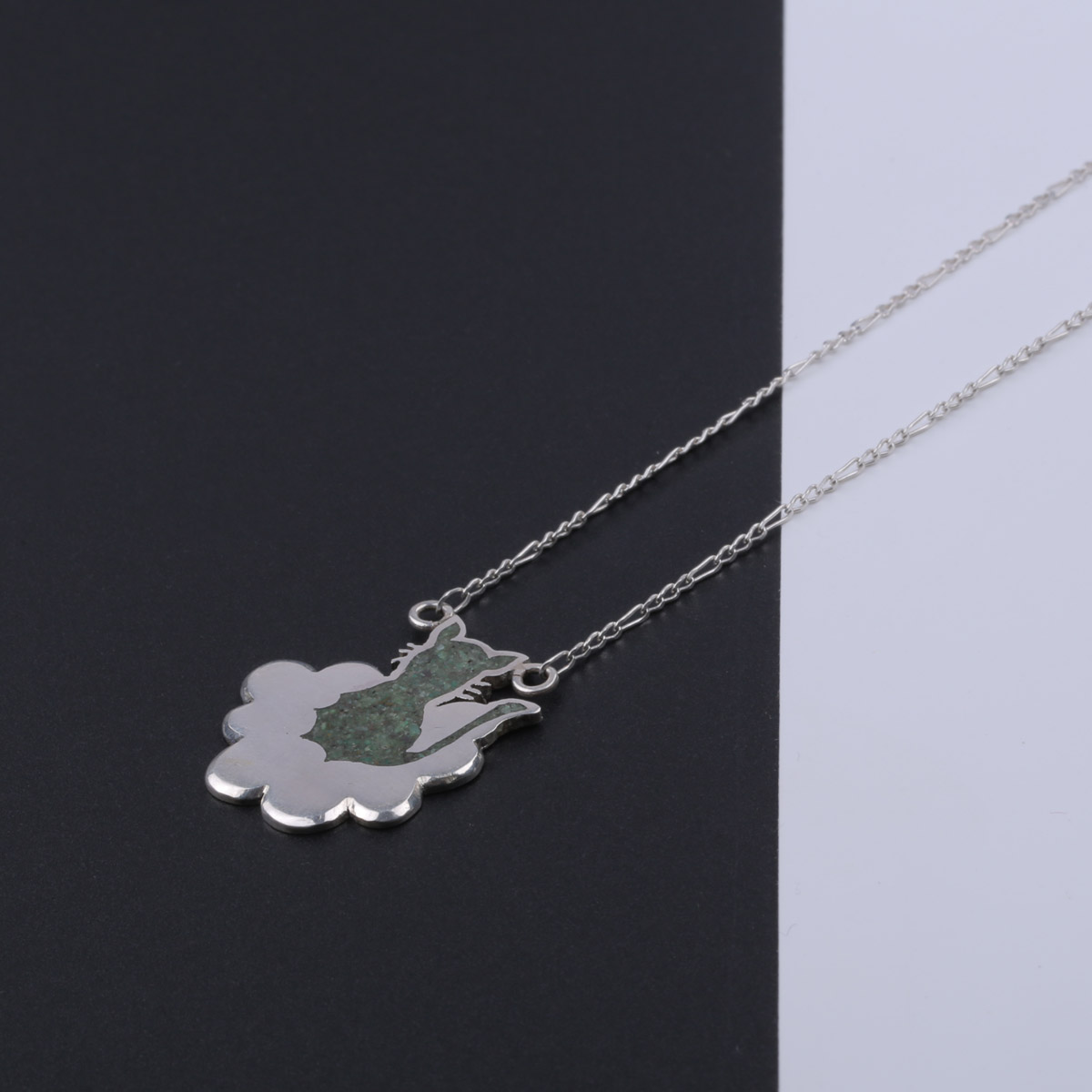 Silver Necklace | Cat Design Drop Pendant