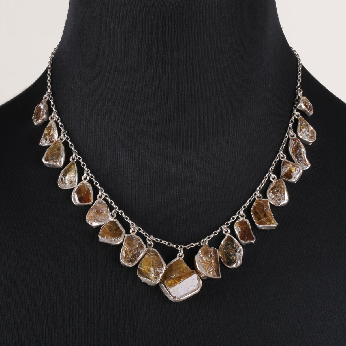 Garnet Necklace | Silver Carm Pendant
