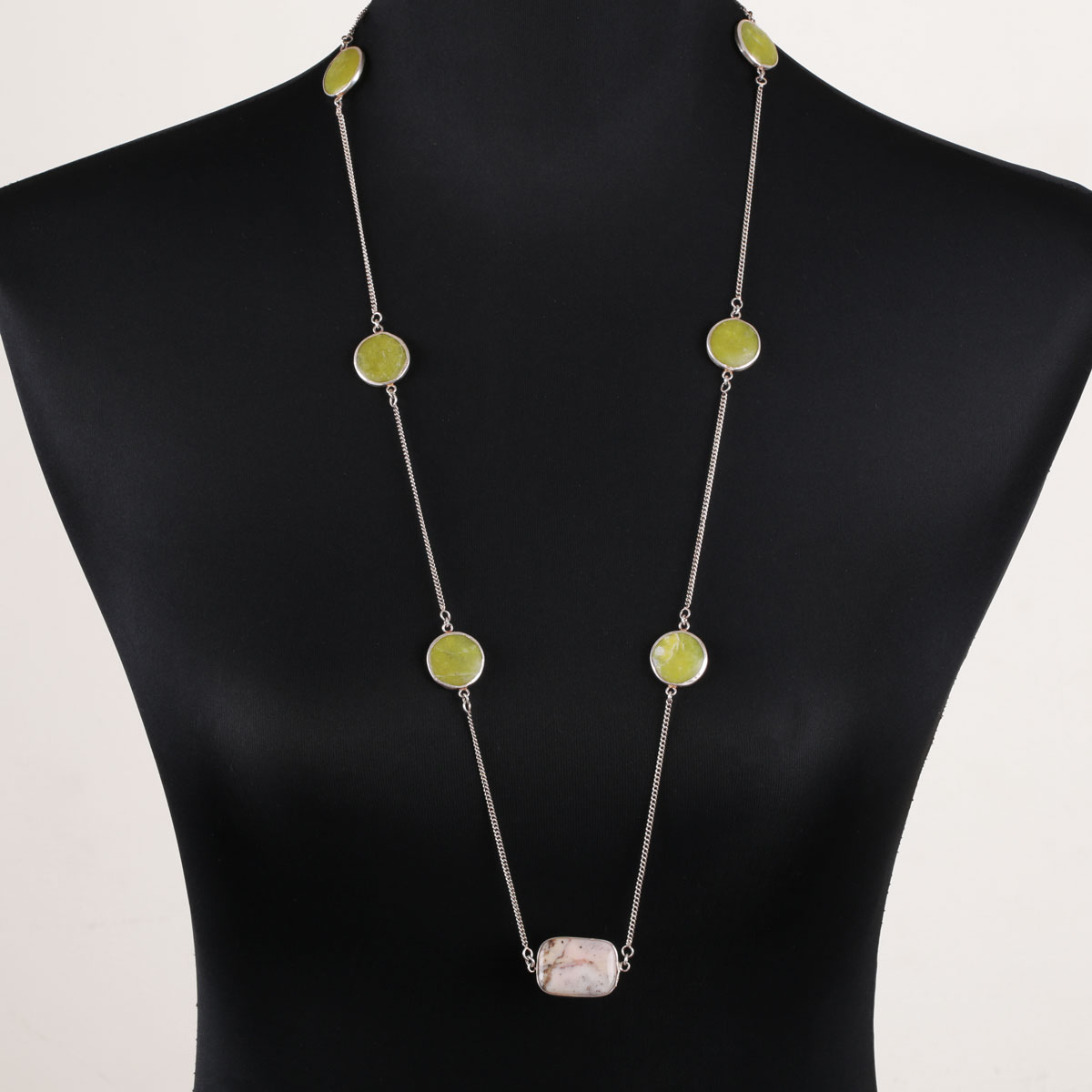 Jade Stone Necklace | Station Necklace