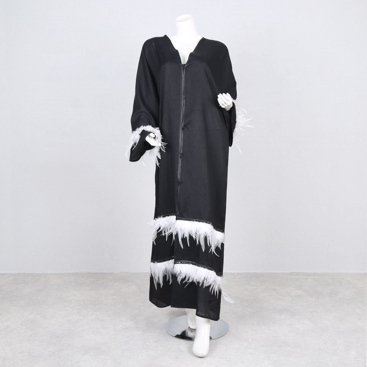 Black Modern Abaya | Silk Hijab With Fur Sleeves 