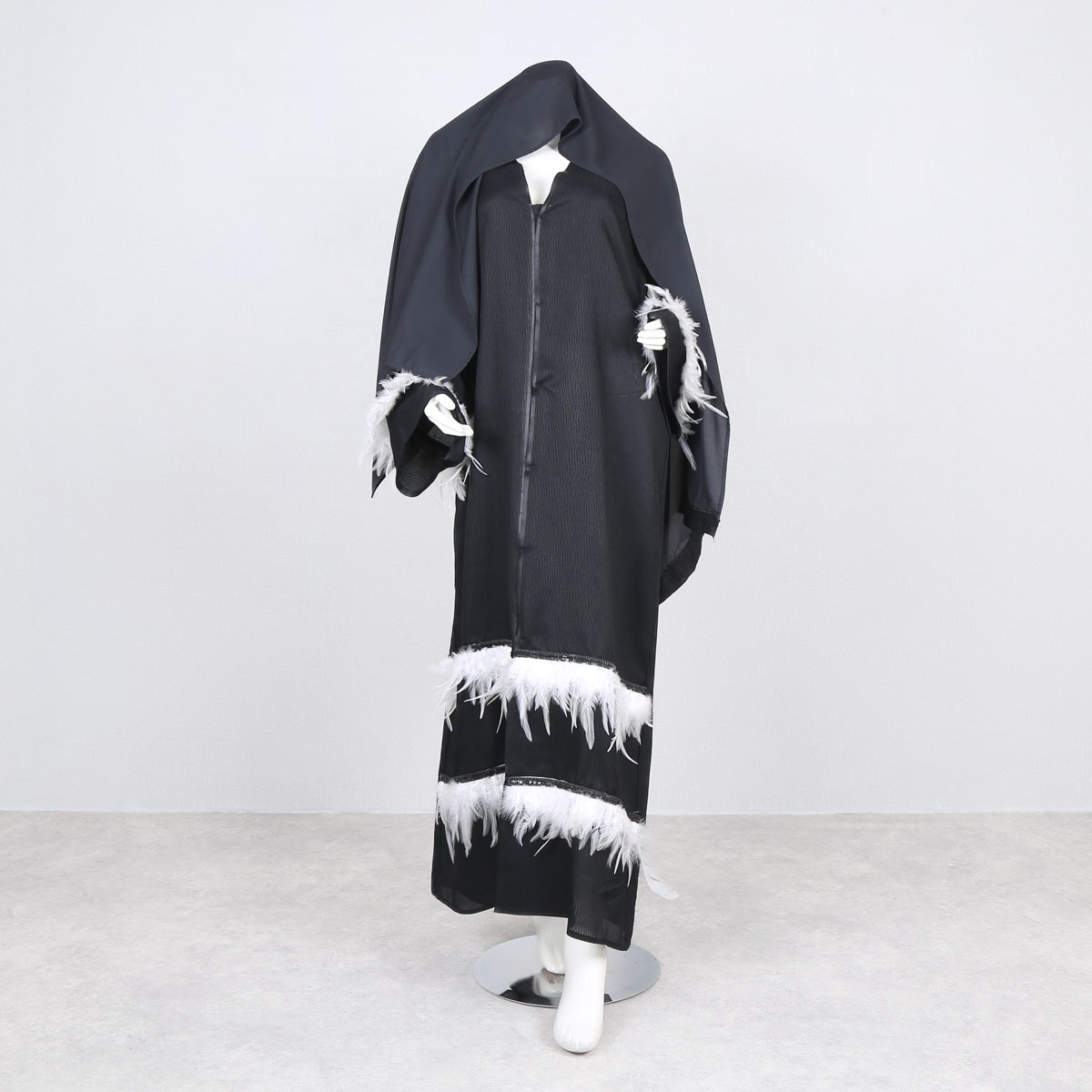 Black Modern Abaya | Silk Hijab With Fur Sleeves 