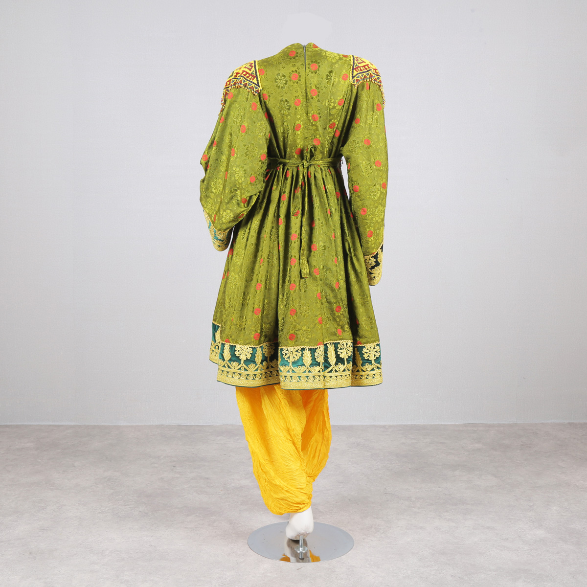 Light Green Velvet Embroidered Dress | Gand e Afghani