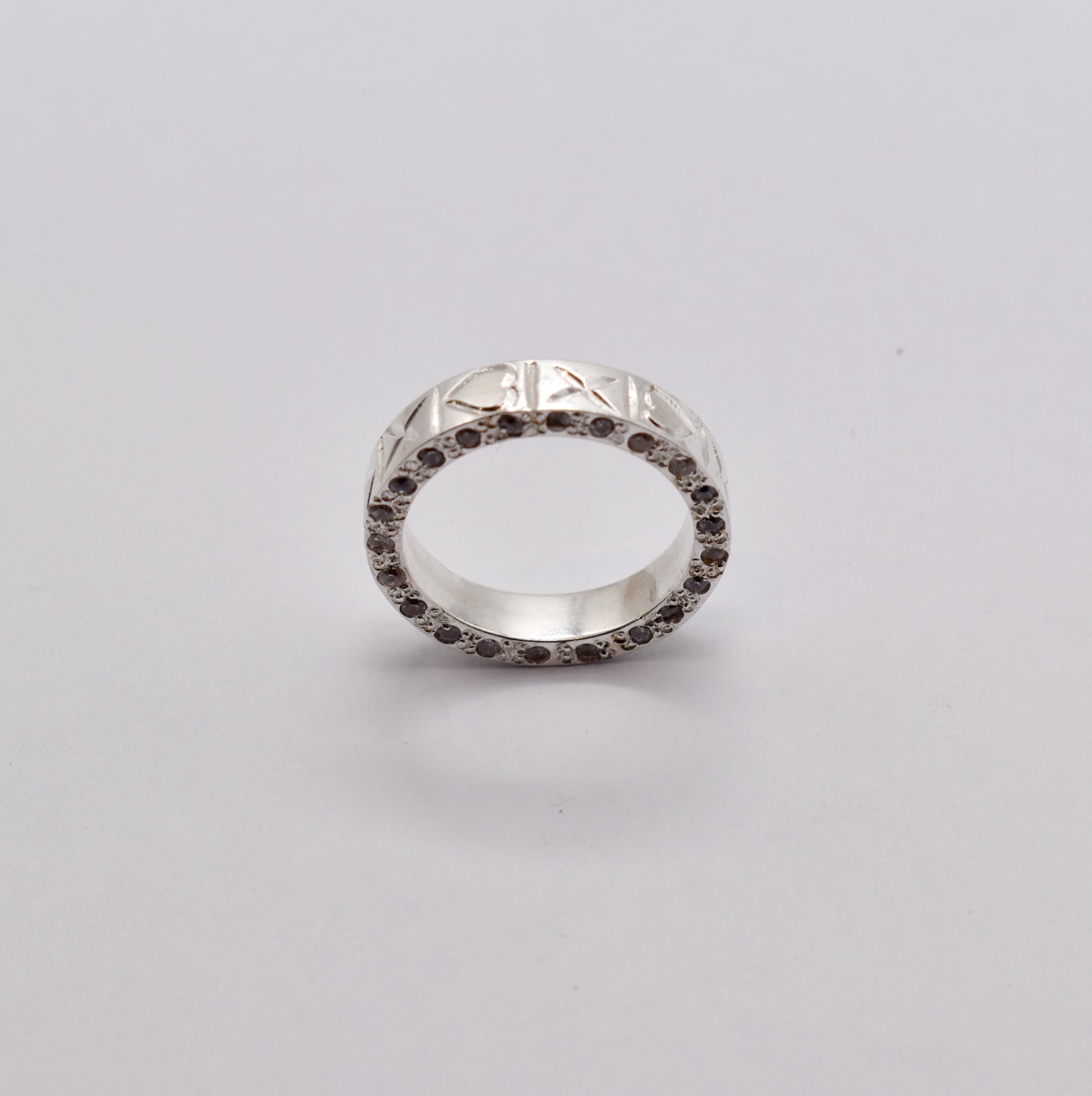 Armaghan Ring handamde