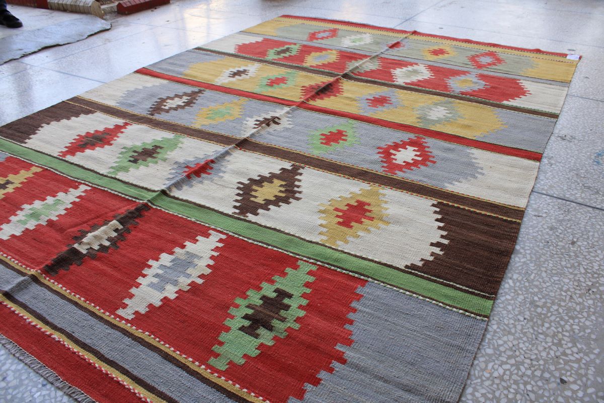 Beautiful Design Handmade Chobrang Kilim