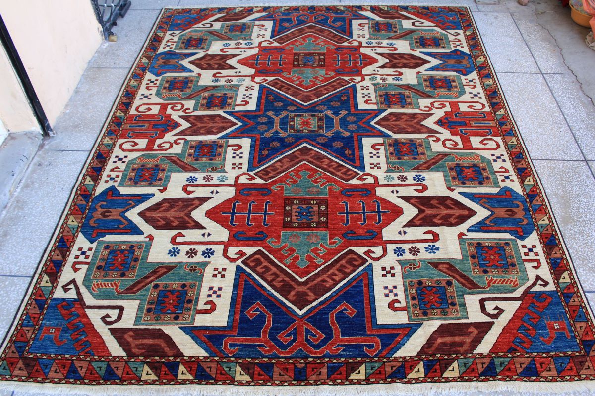 11 X 9 FT Stunning And Beautiful Chobi Carpet
