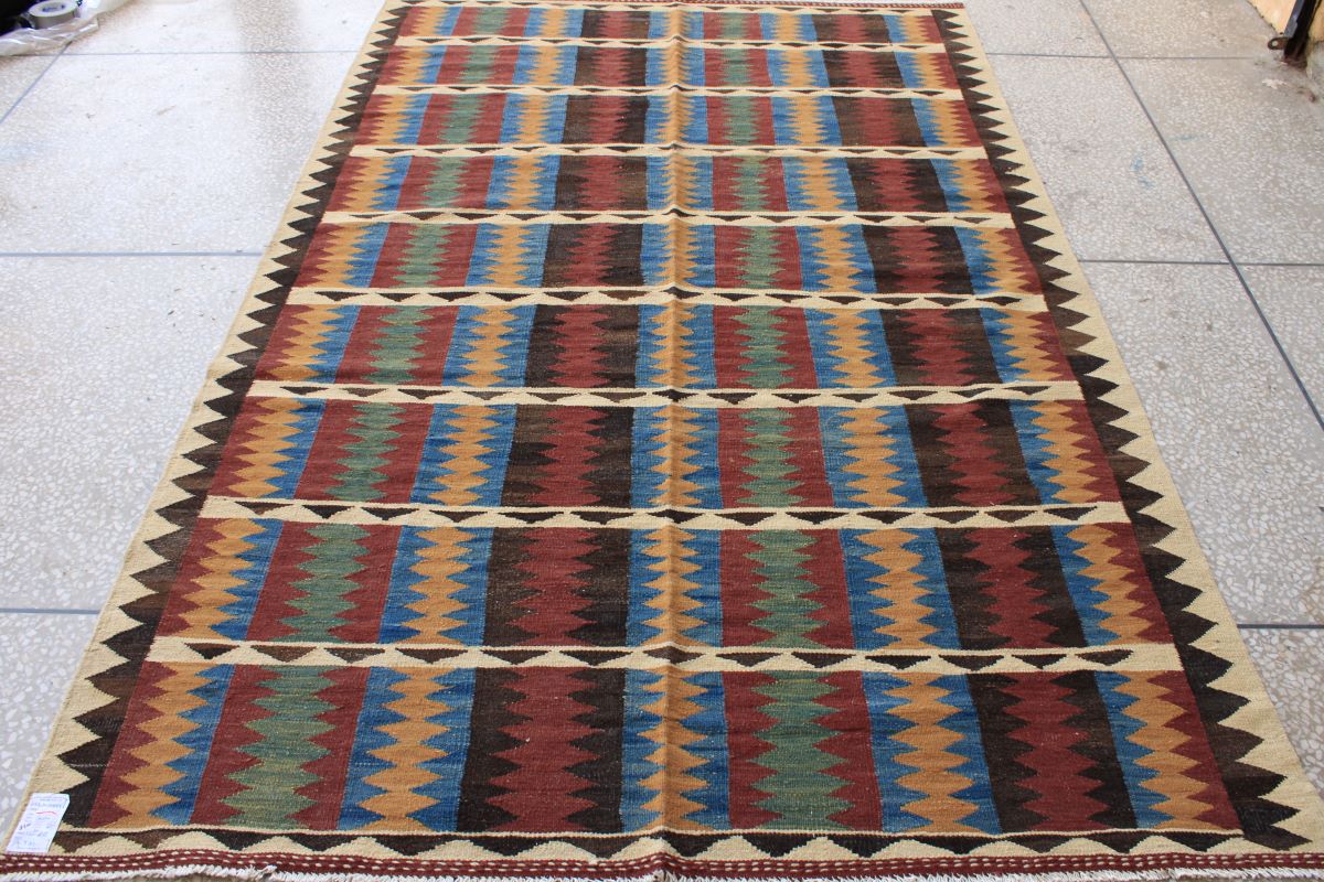 Stunning Handmade Chobrang Kilim