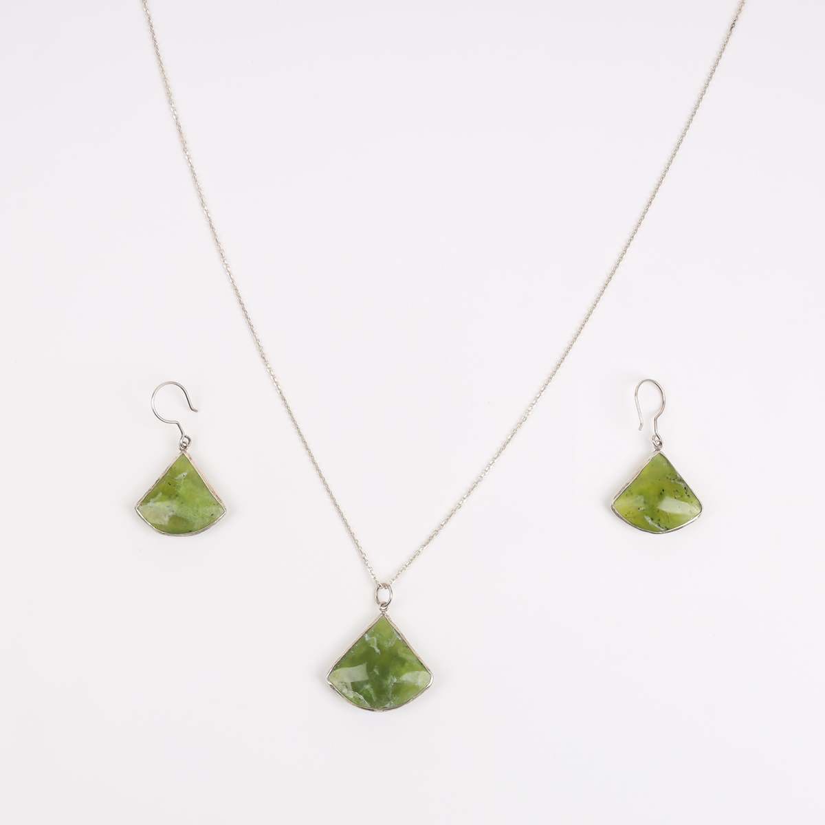 Necklace and Earring set